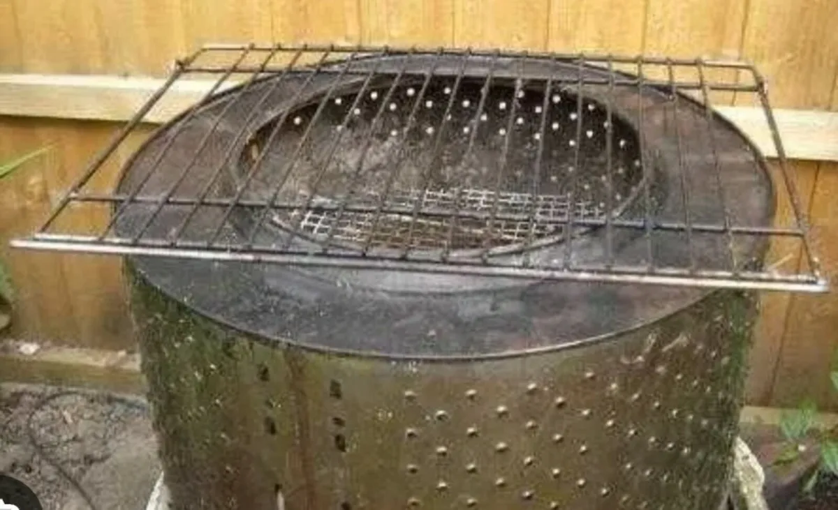 Fire Pit/ Barbecue - Image 2
