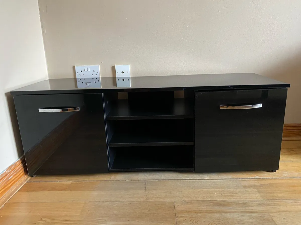 Tv bench - Image 1
