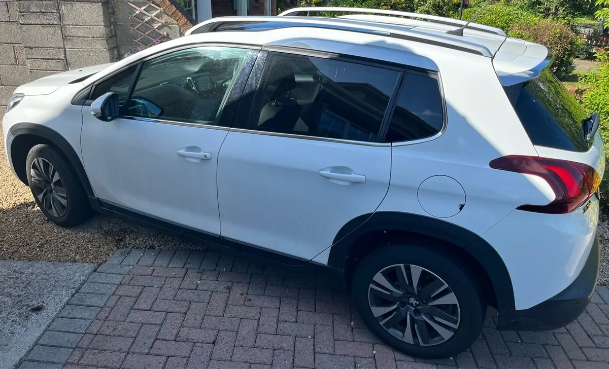 Car - Image 1