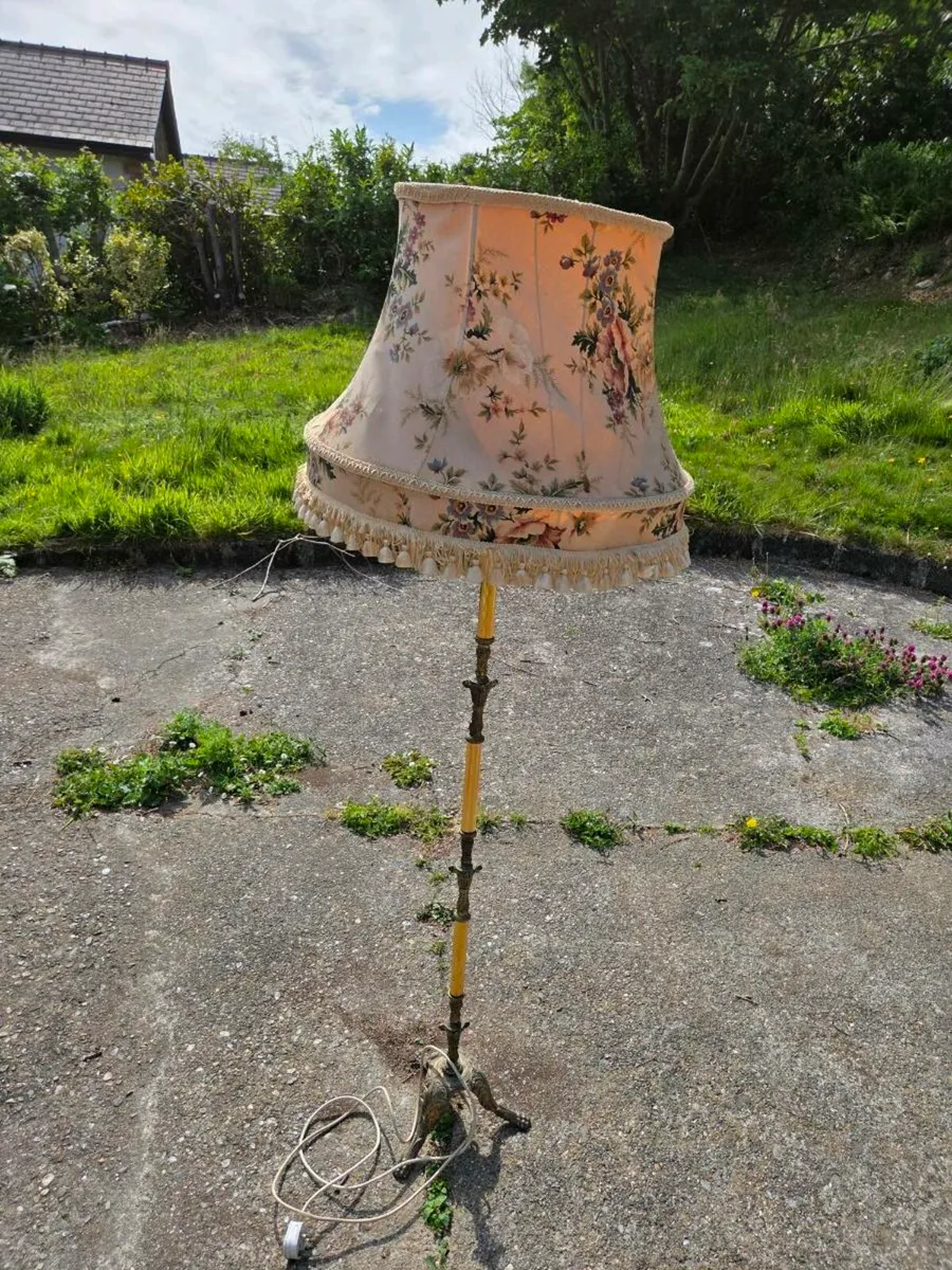 Vintage antique tall brass floor lamp with shade - Image 3
