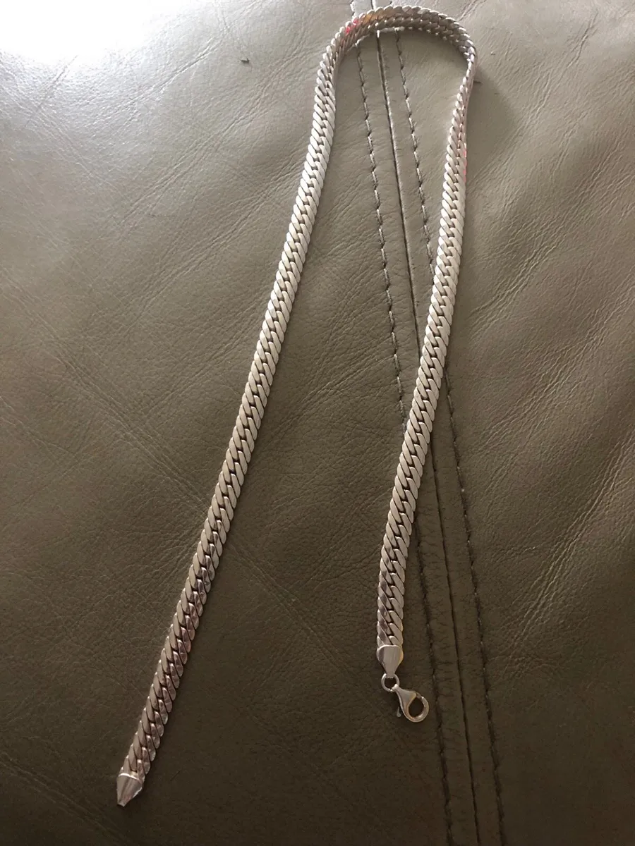 Silver chain - Image 1
