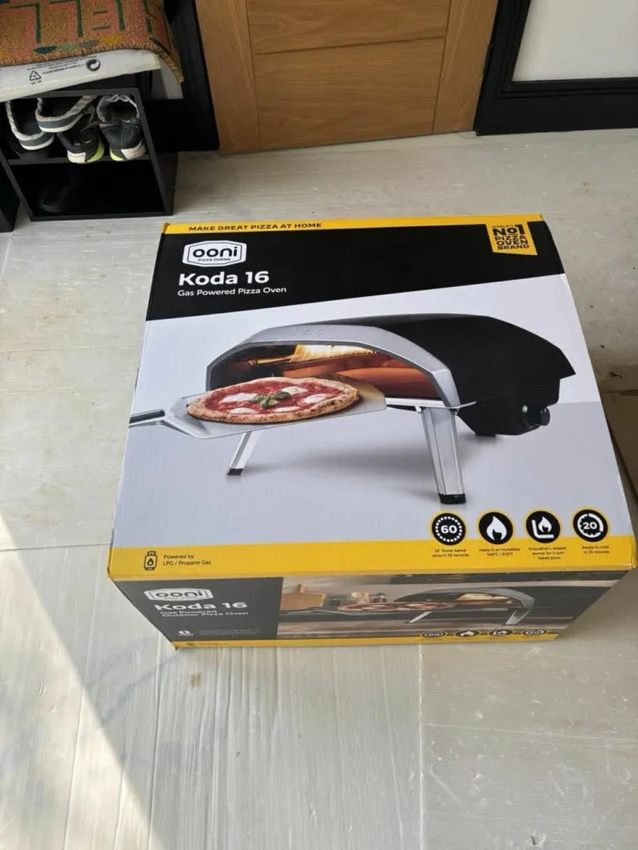 Ooni Koda 16 Outdoor Pizza Oven - Image 1