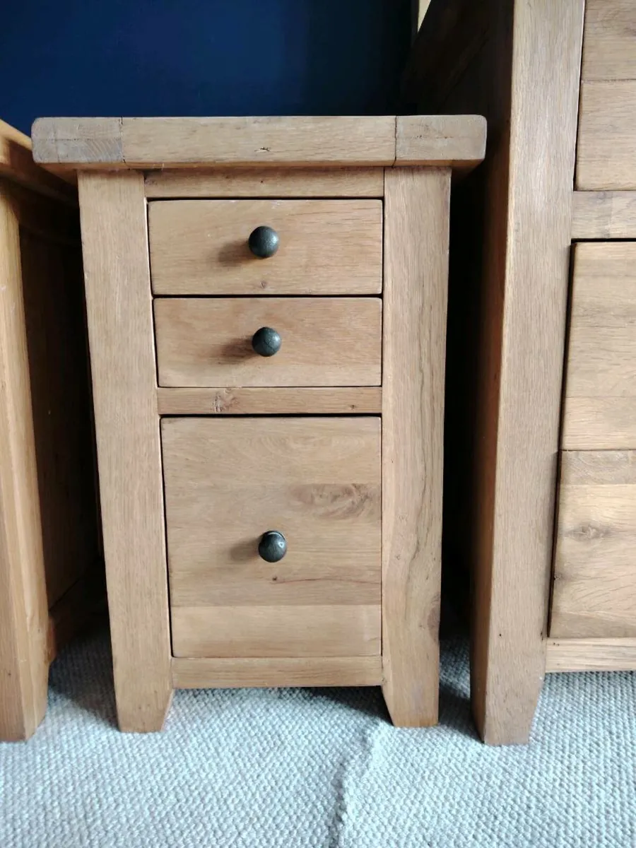 Oak Chest of Drawers - Image 4