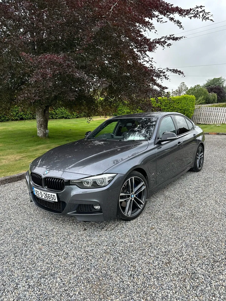 BMW 3 Series 330e Shadow Edition 2018 - Image 1