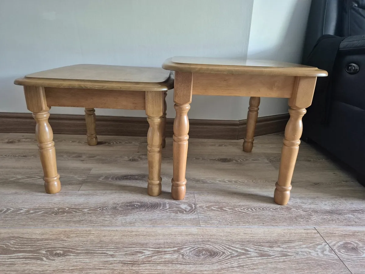 FREE Coffee table & 2 side tables - Image 2