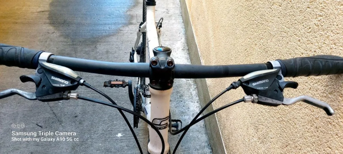 Mountains bike - Image 2