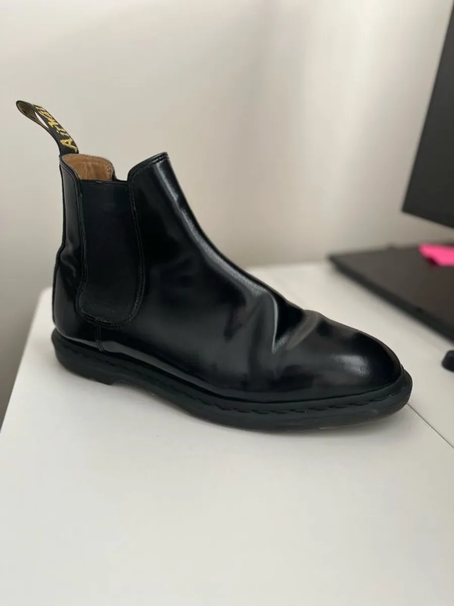Dr Martens Chelsea Boots Men's - Image 1