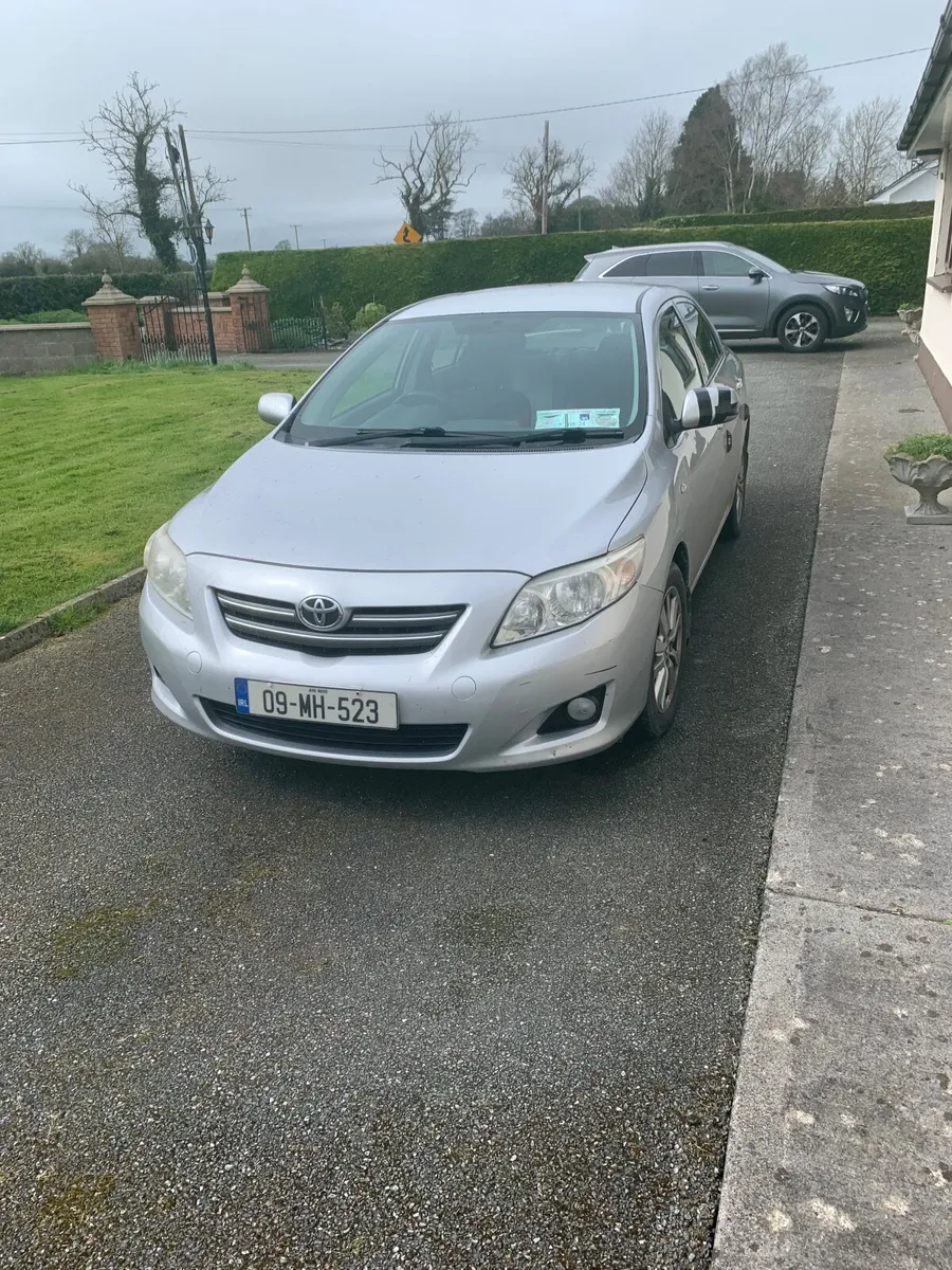 Toyota Corolla 2009 - Image 1