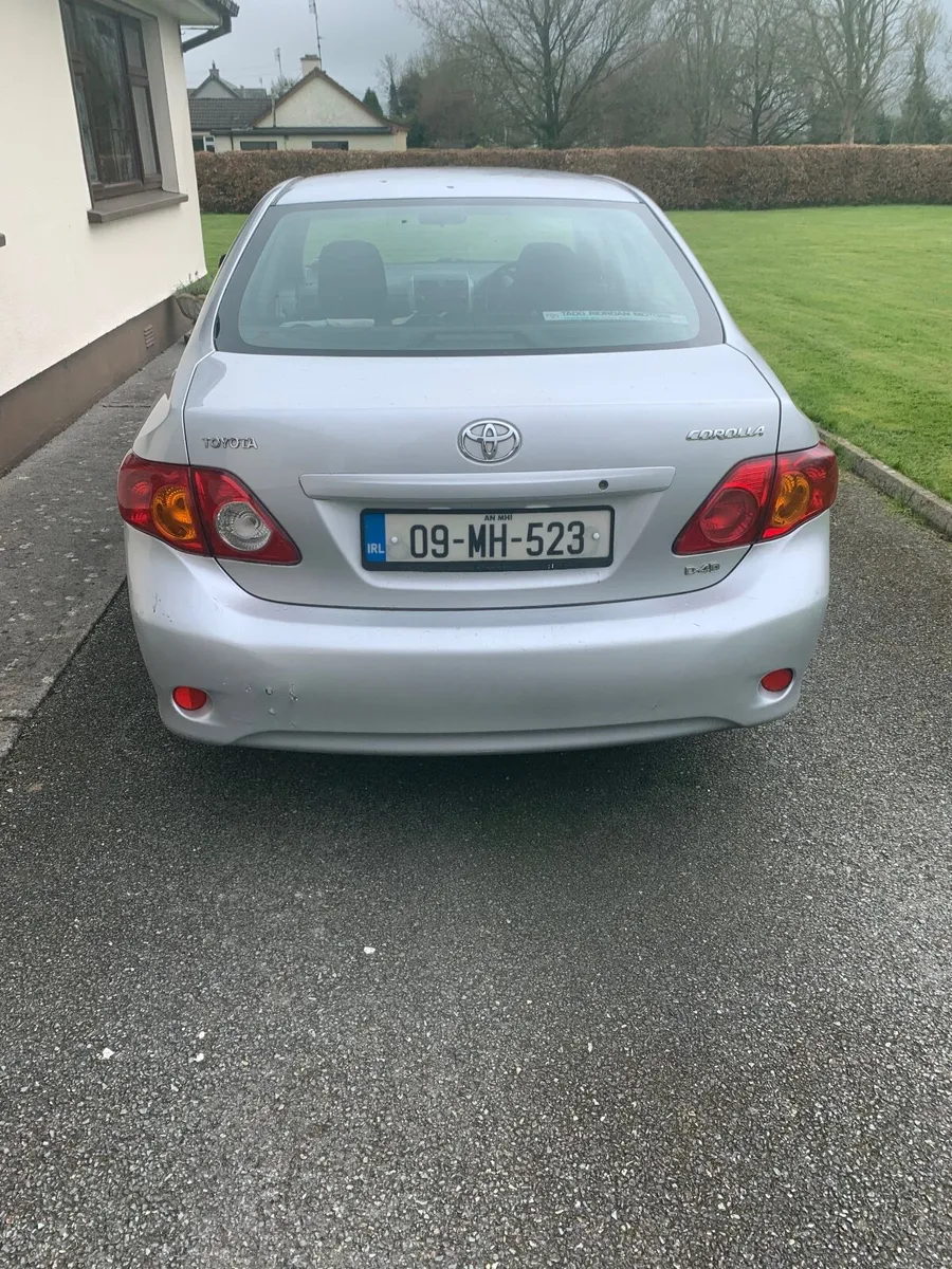 Toyota Corolla 2009 - Image 2
