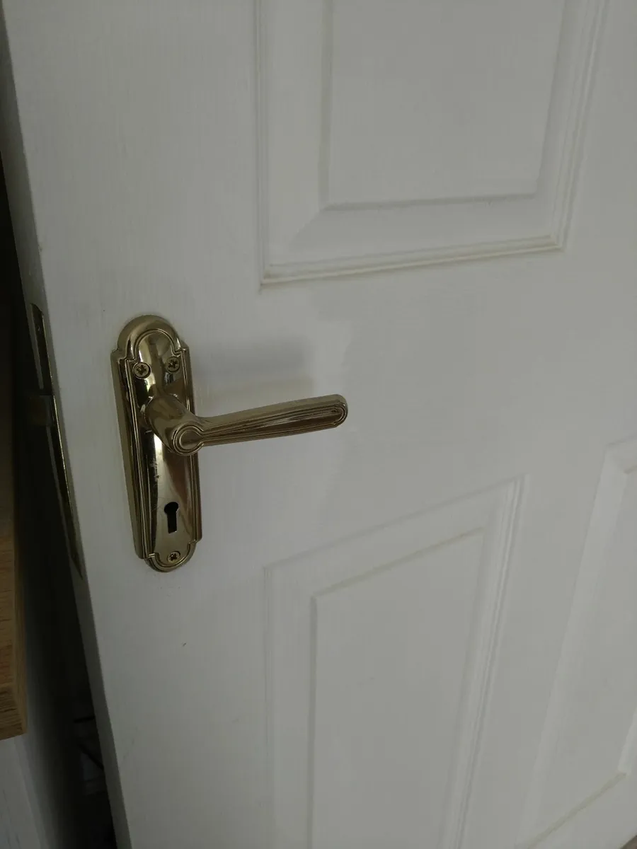 Door - Image 2