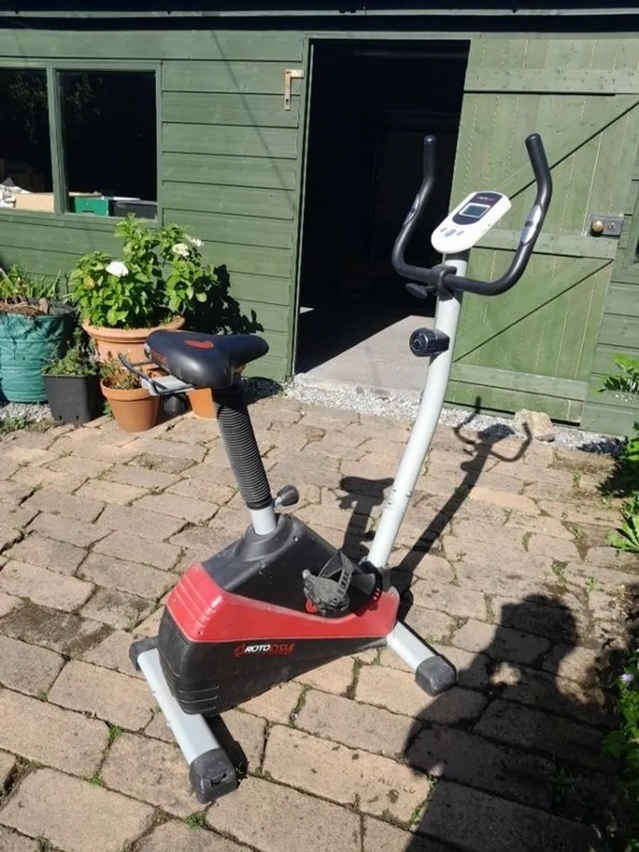 Exercise bike - Image 2