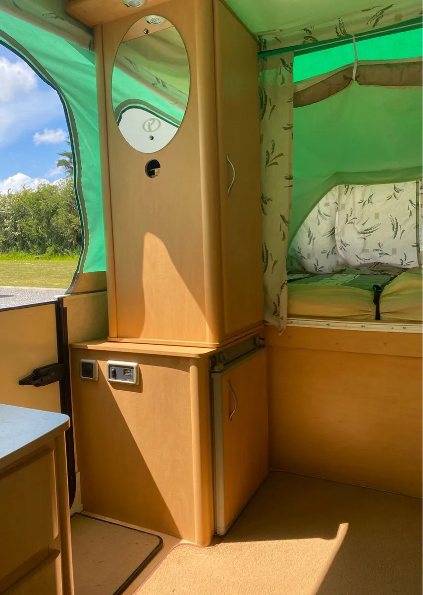 Folding camper - Image 3
