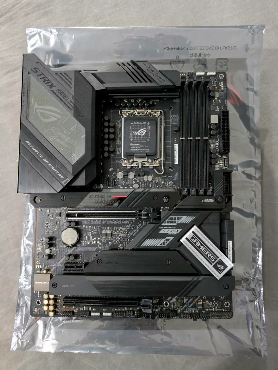 ASUS ROG STRIX Z690 F - Image 3