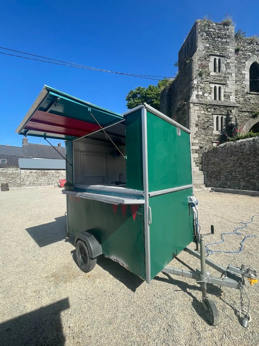 Food Trailer - Image 2