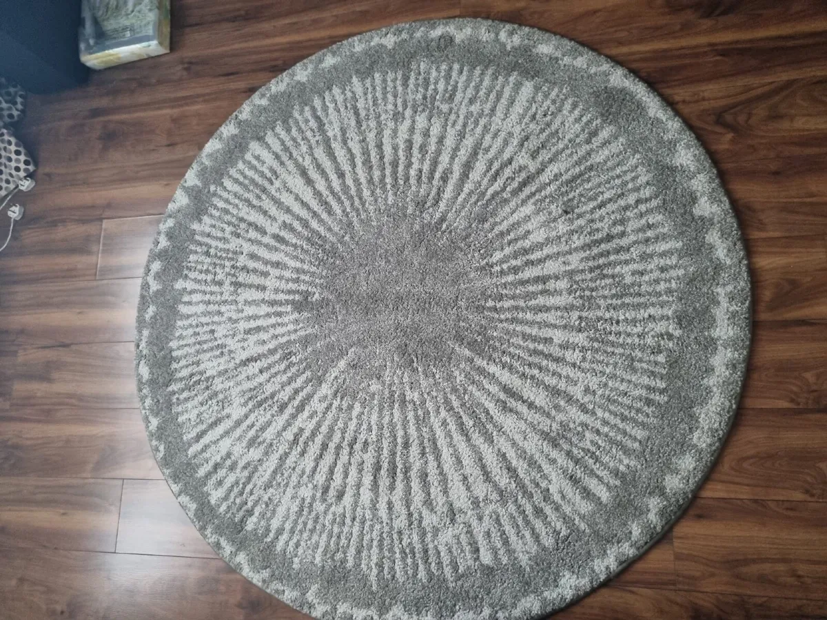 Rug - Image 2
