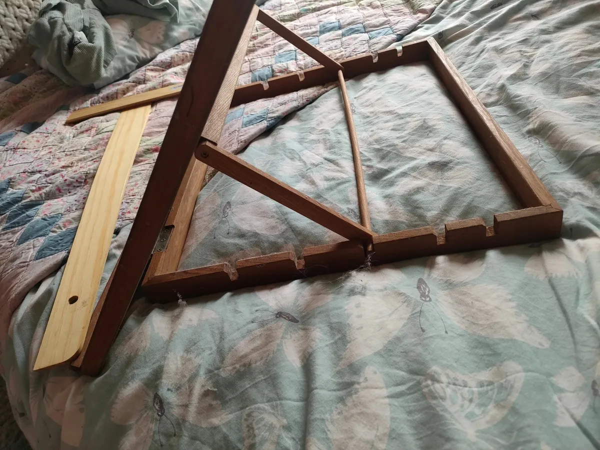 Art/Tech Graph Easel - Image 1