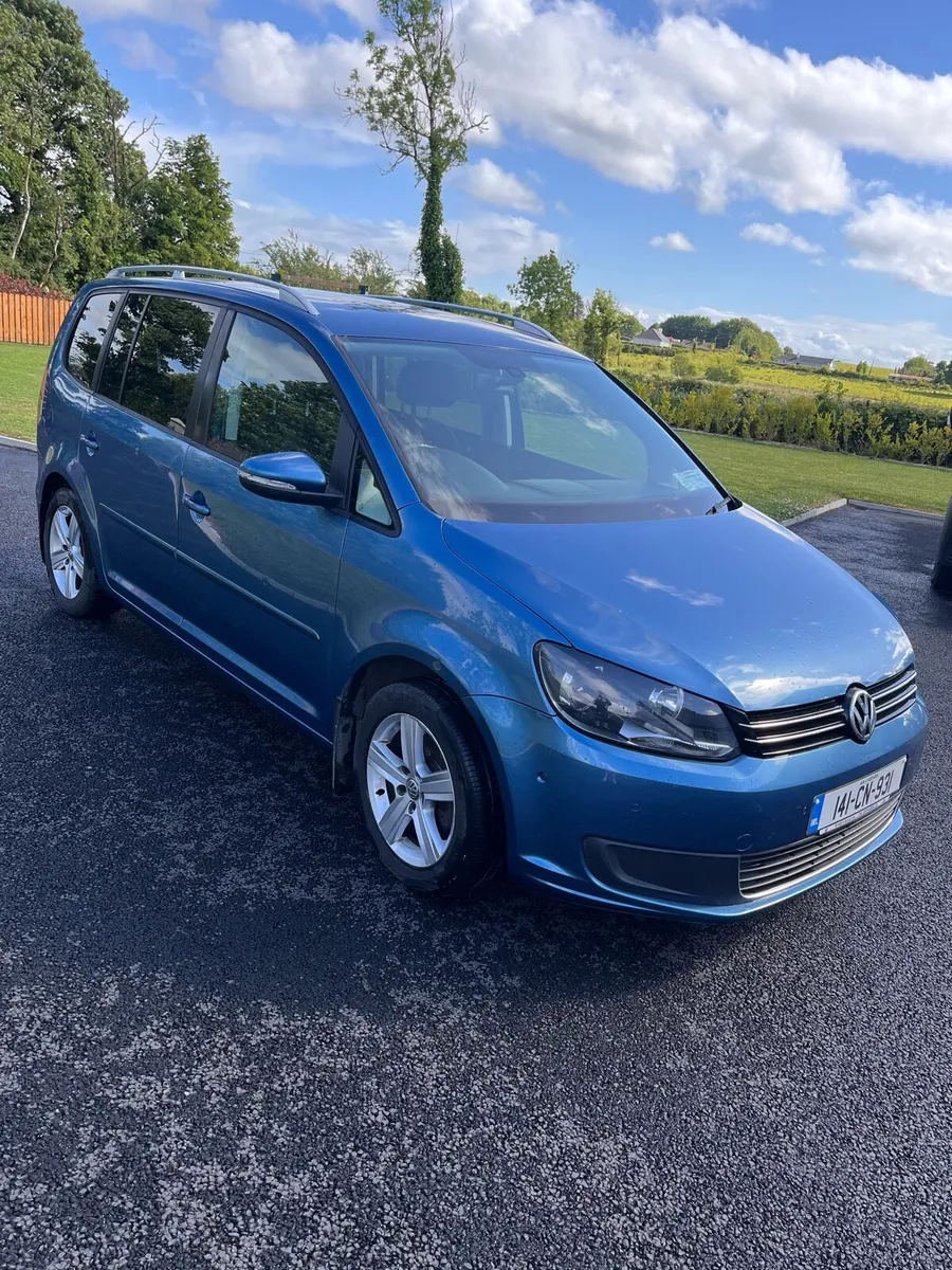 Volkswagen Touran 1.6 TDI Bluemotion 7 Seater - Image 1