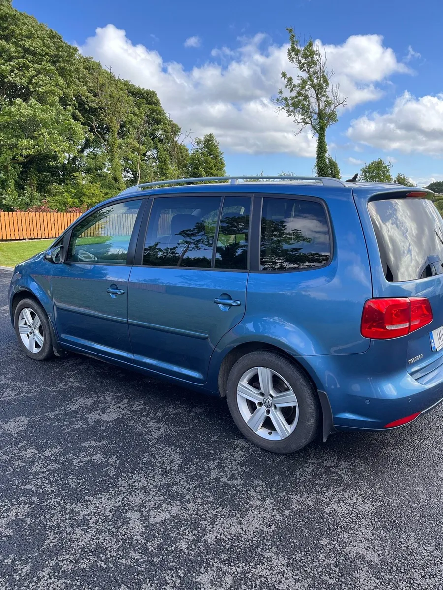 Volkswagen Touran 1.6 TDI Bluemotion 7 Seater - Image 4
