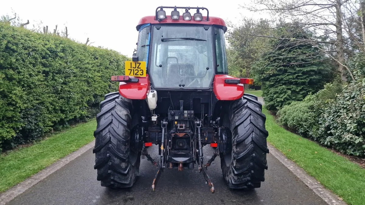 Case Tractor 80hp Compact tractor with loader - Image 4