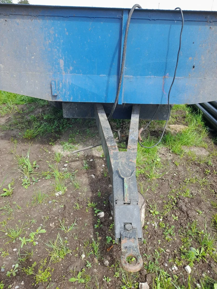 Tipping trailer - Image 2