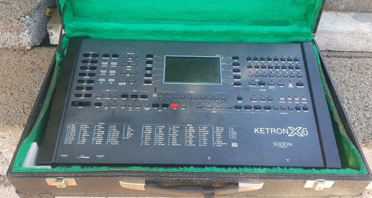 Ketron x4 - Image 1