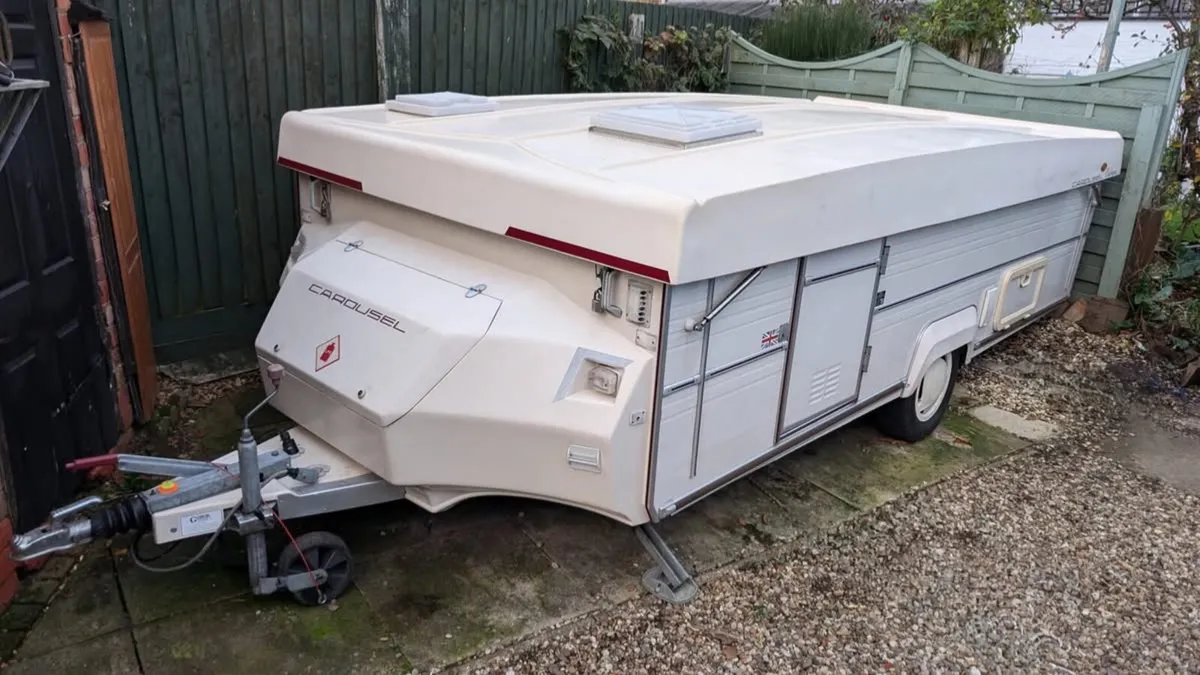 Gobur Folding Caravan - Image 1