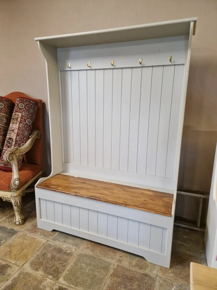 Large pine coat hanging storage bench - Image 1
