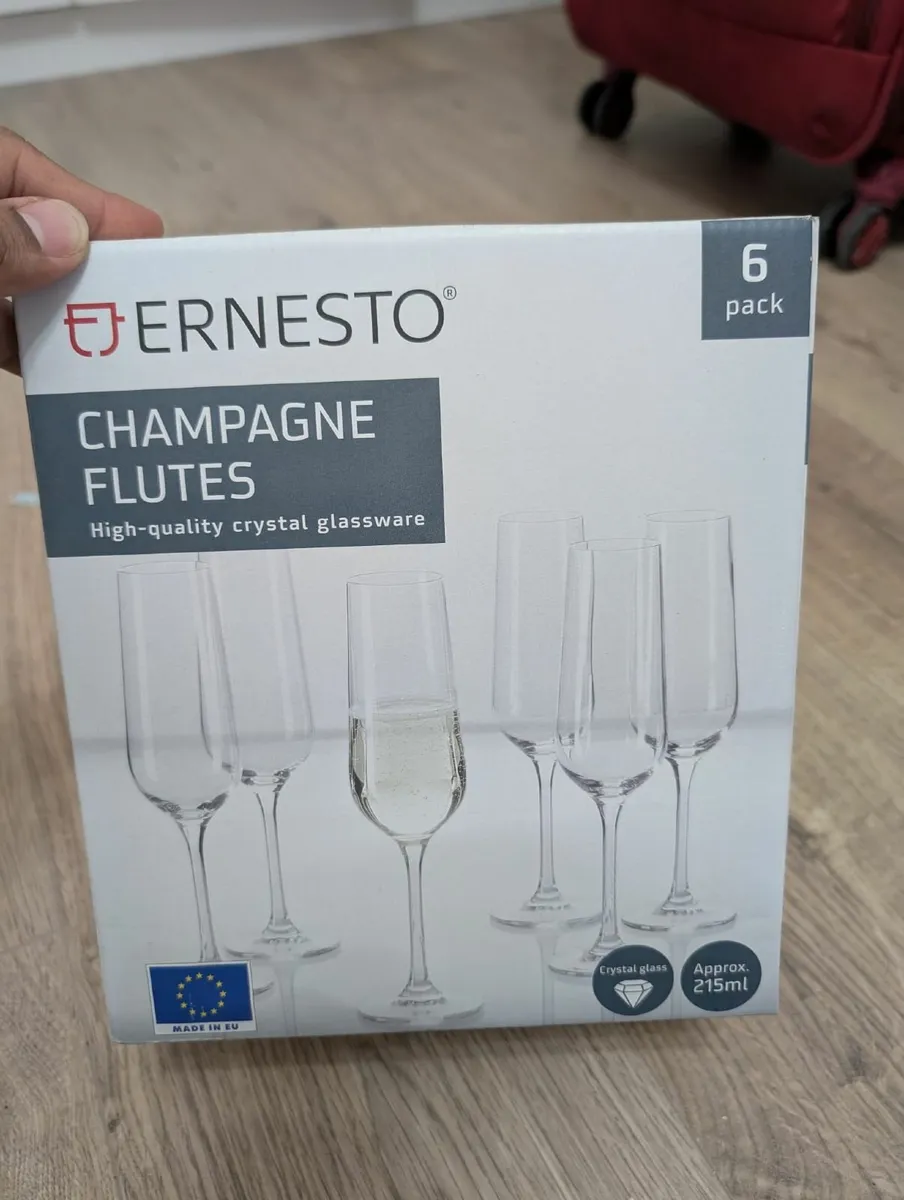 New Ernesto Set of 6 Champagne Glasses ~215ml