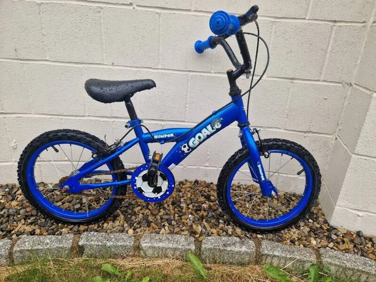 Bumper Goal 16" Boys Bike - Image 1