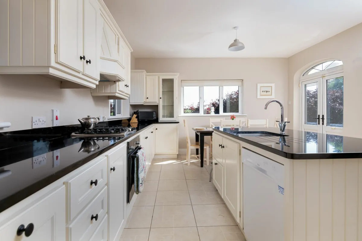 Luxury 5 Bedroom Holiday Home - Wexford - Image 2