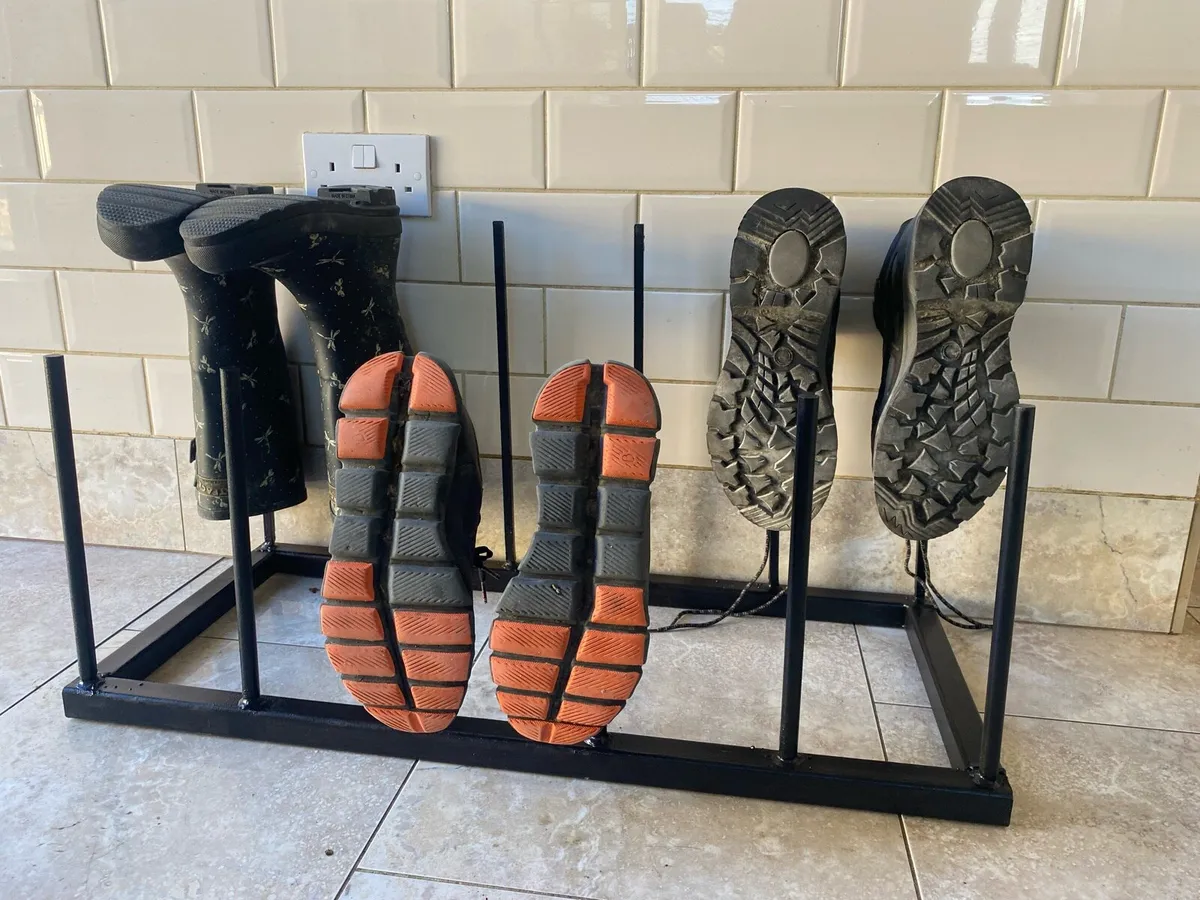 Boots/shoe rack - Image 3