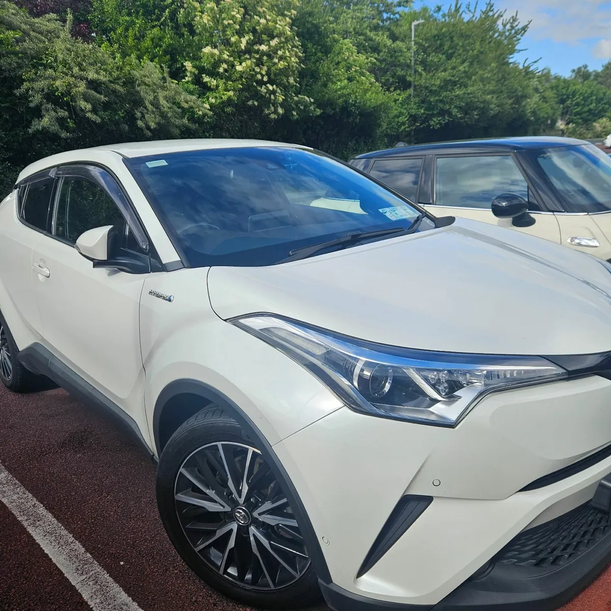 Toyota C-HR 2018 - Image 1
