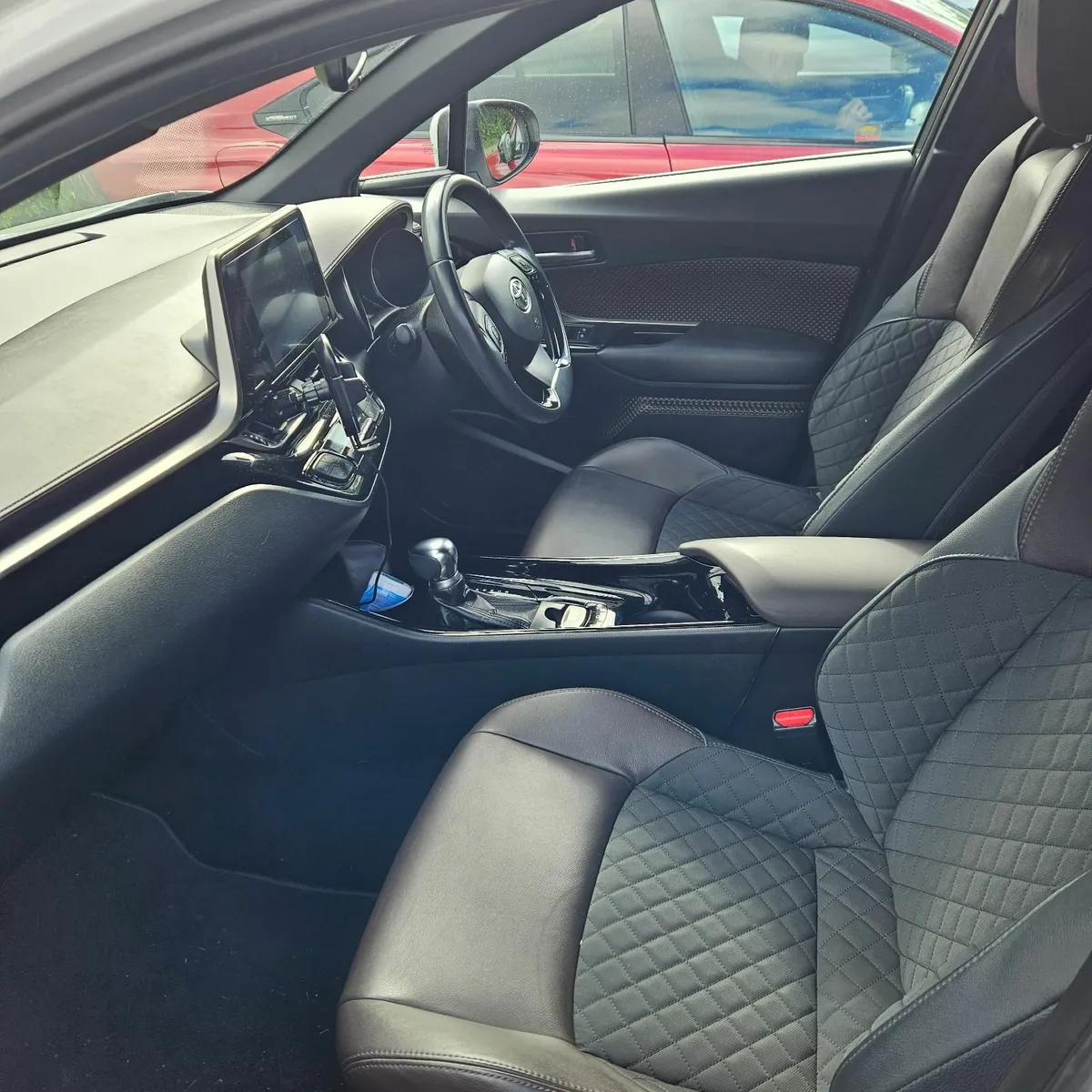 Toyota C-HR 2018 - Image 3
