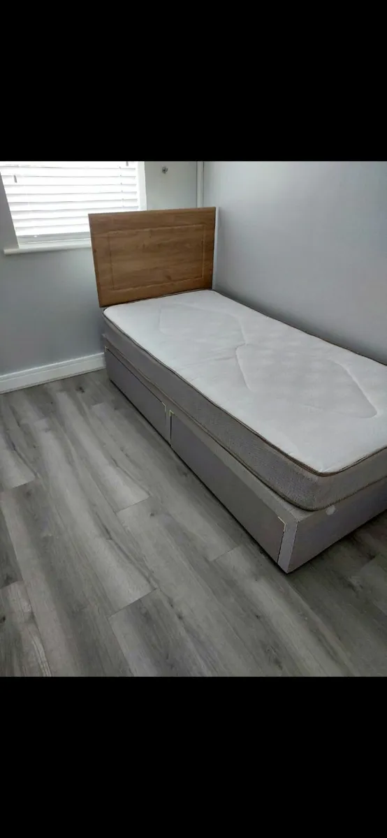 Single Divan bed with 2 drawers