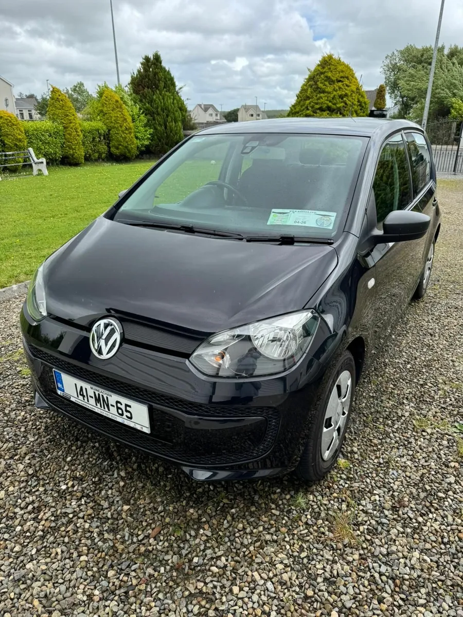 Volkswagen up! 2014 - Image 1