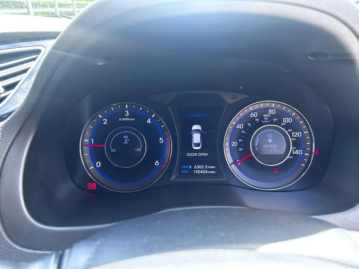 Hyundai i40 2012 - Image 4