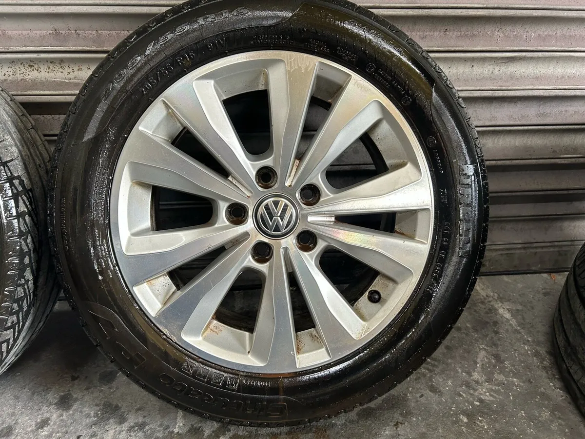 VW Golf 16” Alloys - Image 3