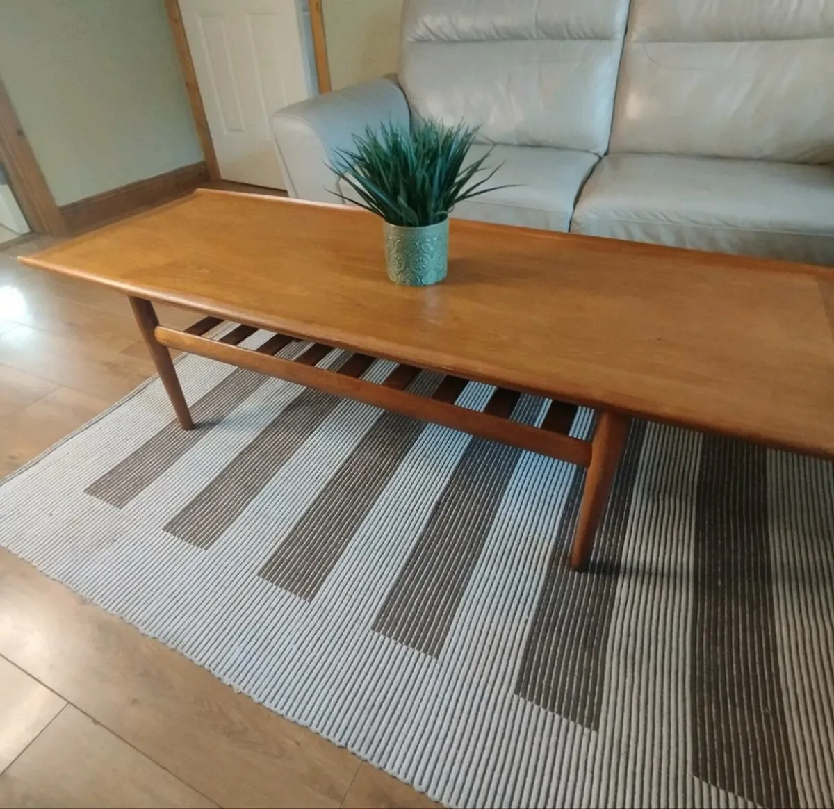 Mid century coffee table - Image 1