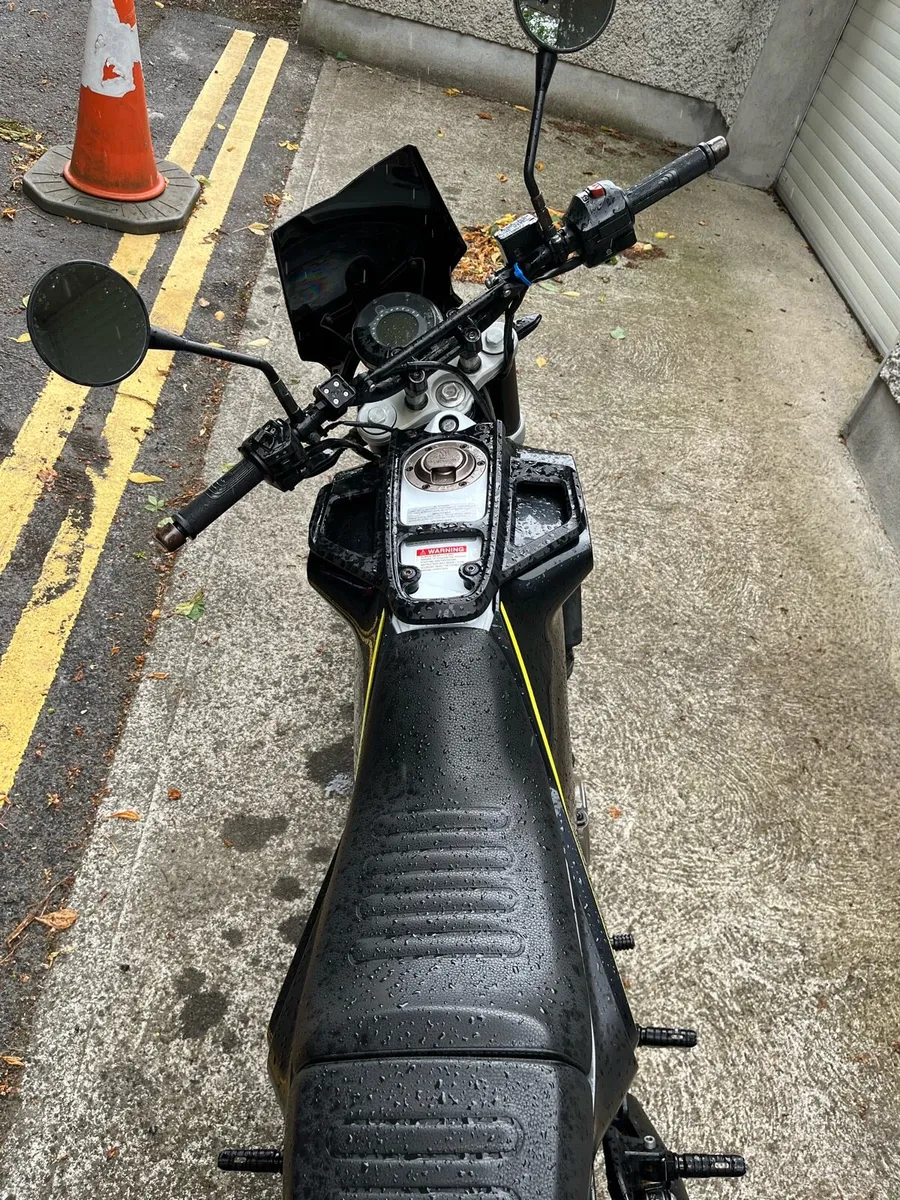 Husqvarna Svartpilen 401 - Image 4