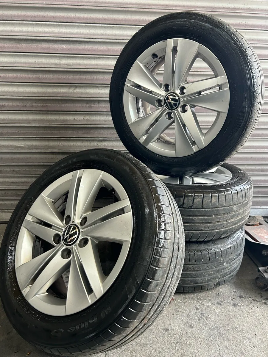 VW Golf 16” Alloys - Image 1