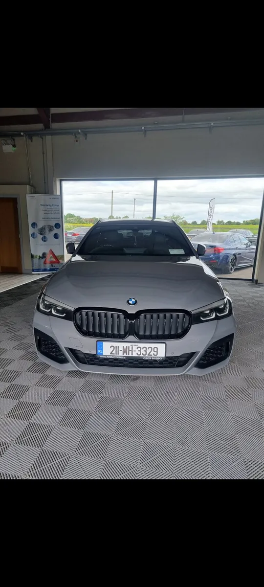 BMW Msport 5 Series Estate - Image 3