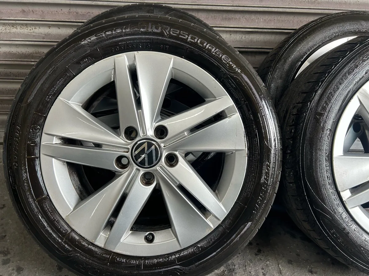 VW Golf 16” Alloys - Image 4
