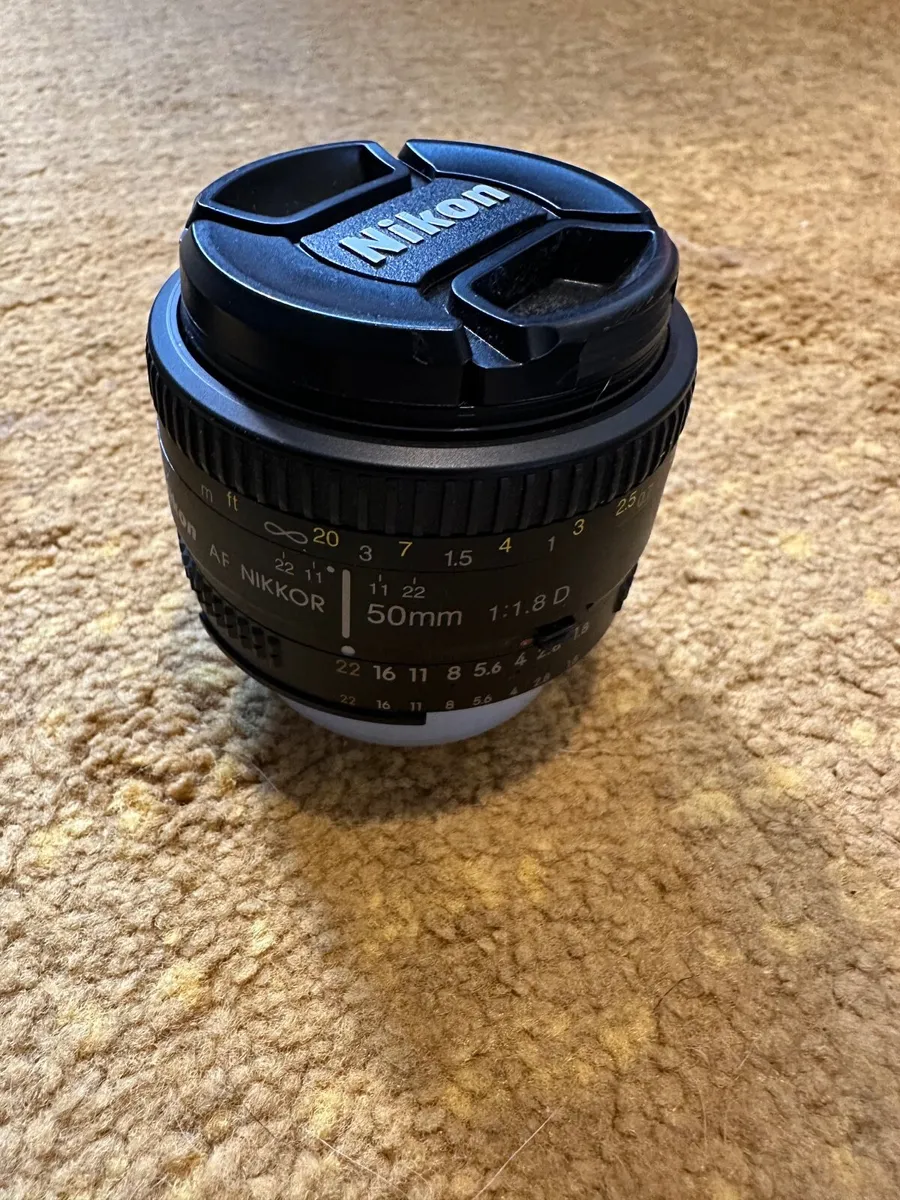 Nikon D40 & Accessories - Image 2