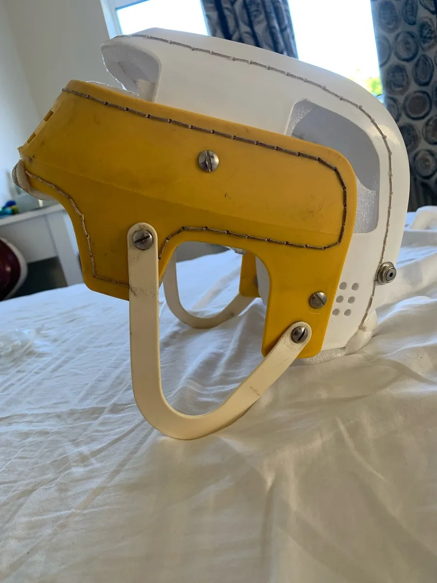 Cooper hurling helmet - Image 2