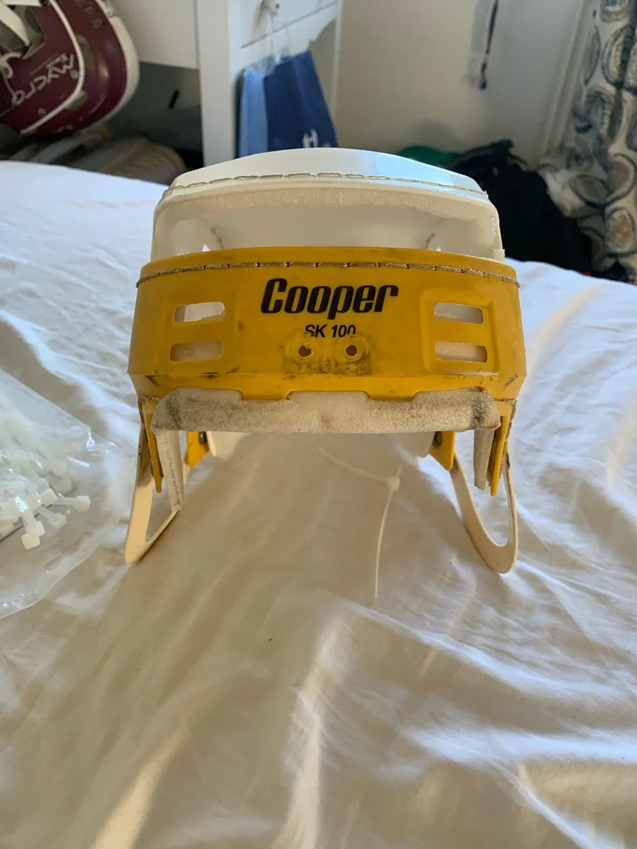 Cooper hurling helmet - Image 1