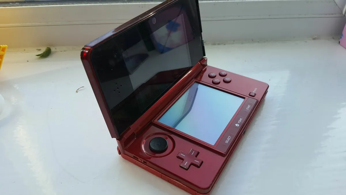 Nintendo 3ds - Image 1