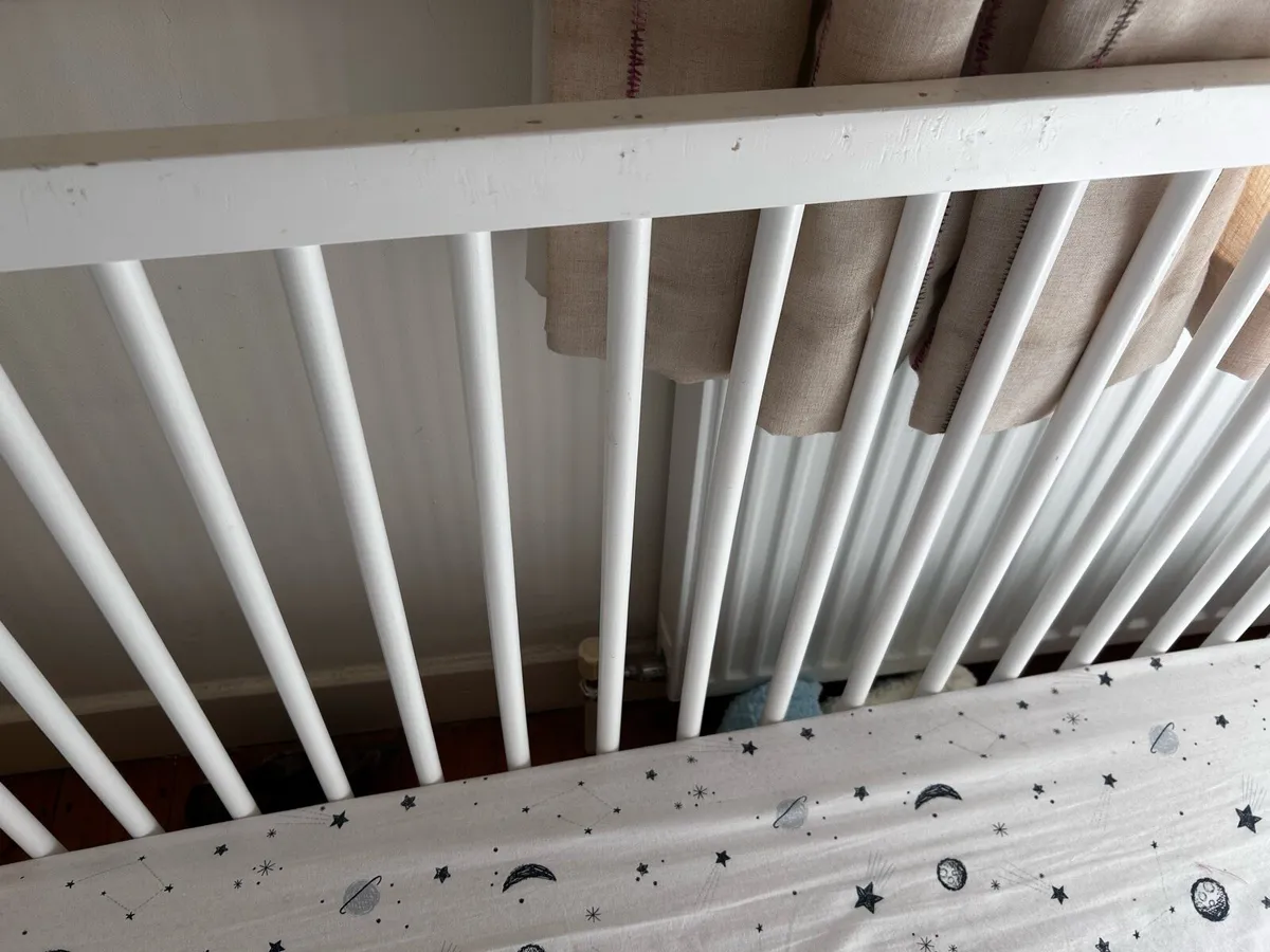 Babylo Cot and Mattress - Image 4