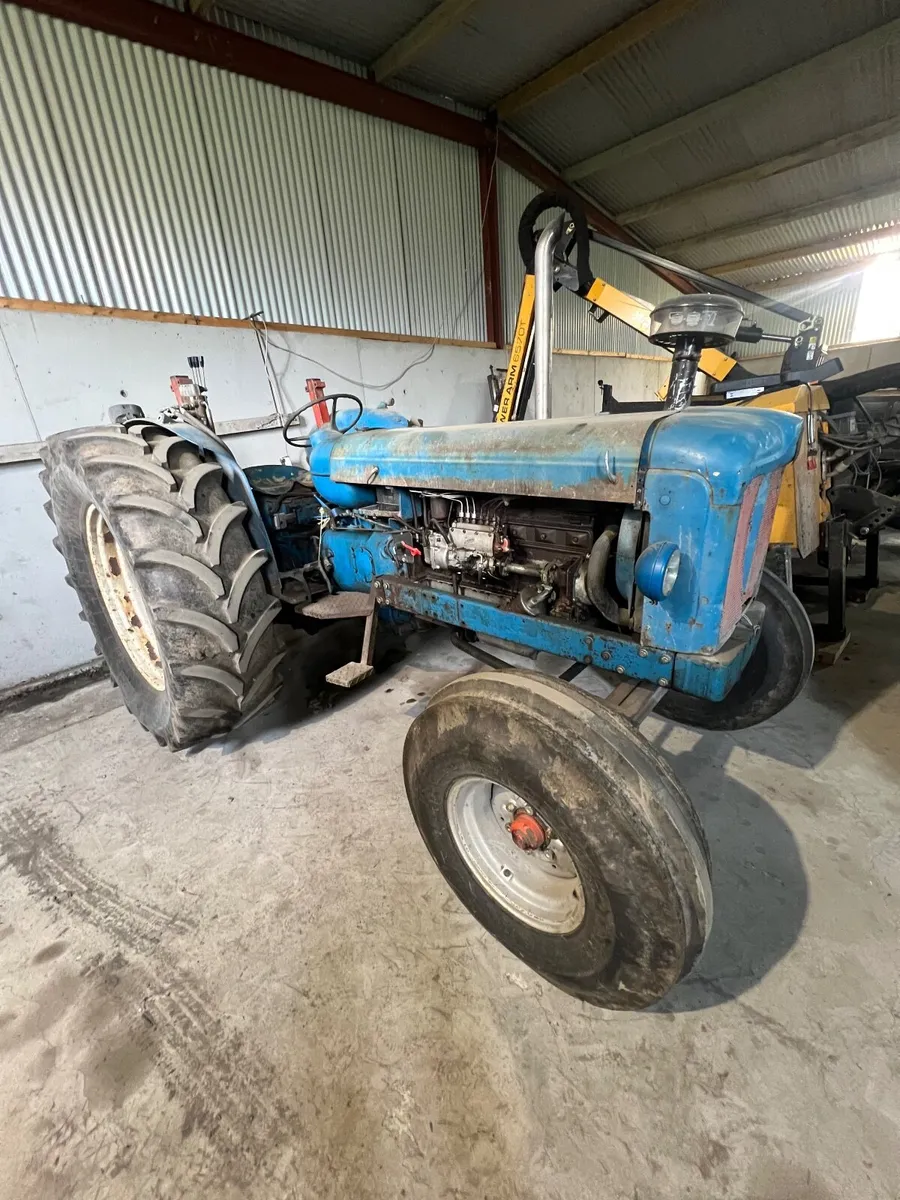 Fordson major 6cyl - Image 3
