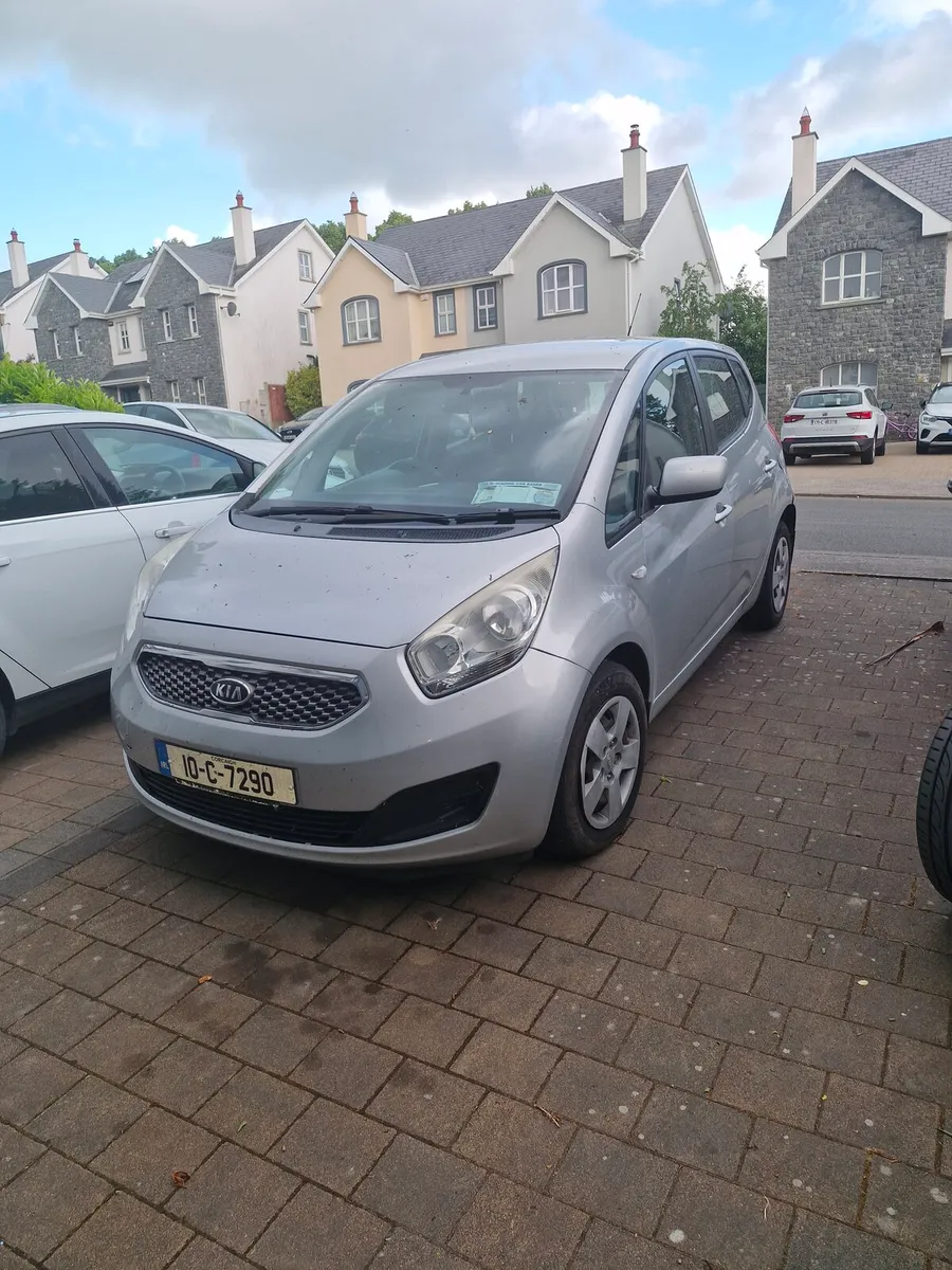 Kia Venga 2010 - Image 1