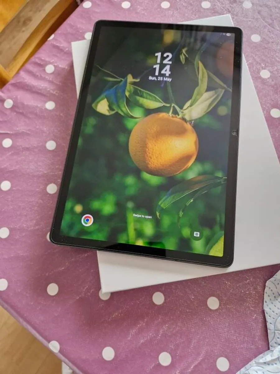 Samsung galaxy tab s9 128GB as new - Image 2